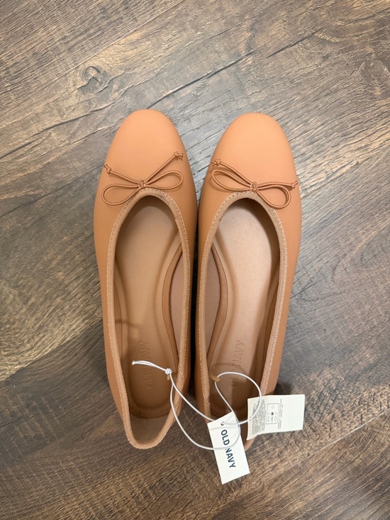 Old Navy Shoes - Old Navy Nude Ballet Flats Bow Detail | NWT | Size 6